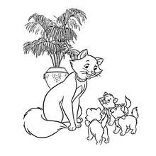 Aristocats: Duchess watching her three kittens coloring page